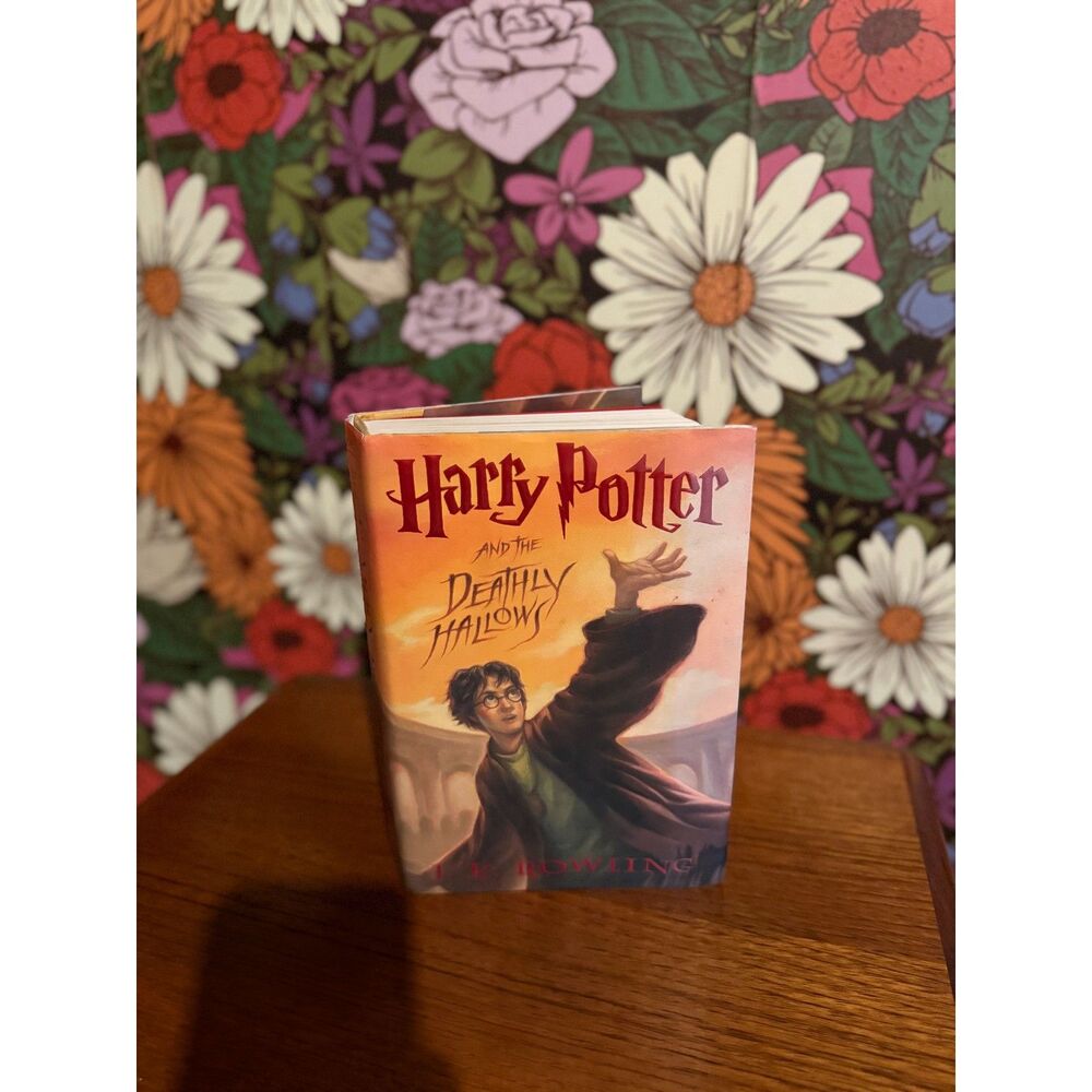 Harry Potter and the Deathly Hallows by J.K. Rowling, Good (Hardcover - Fantasy)